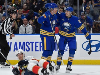 Rasmus Dahlin a Jack Quinn