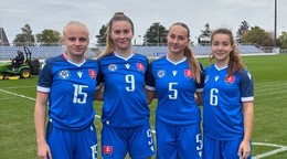 Michaela Martišková (druhá zľava) v drese Slovenska.