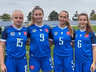 Michaela Martišková (druhá zľava) v drese Slovenska.