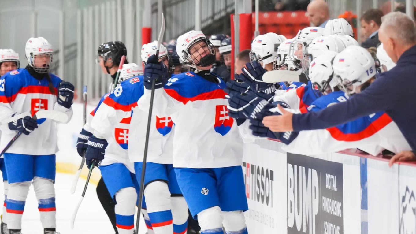 Slovenské hokejistky do 18 rokov.