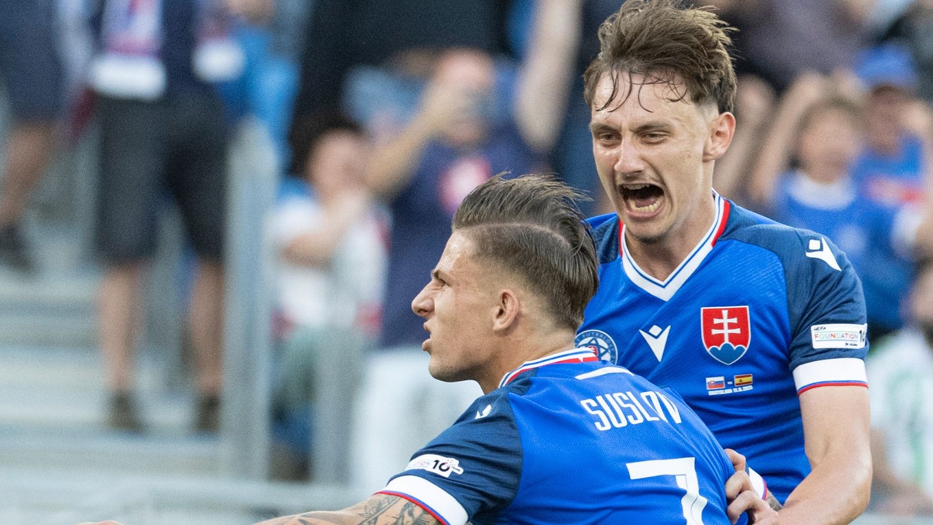 zľava Tomáš Suslov a Dominik Hollý