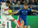 sprava Peter Pokorný (Slovan) a Deniz Undav (Stuttgart) počas zápasu 2. kola ligovej fázy Ligy majstrov ŠK Slovan Bratislava - VfB Stuttgart
