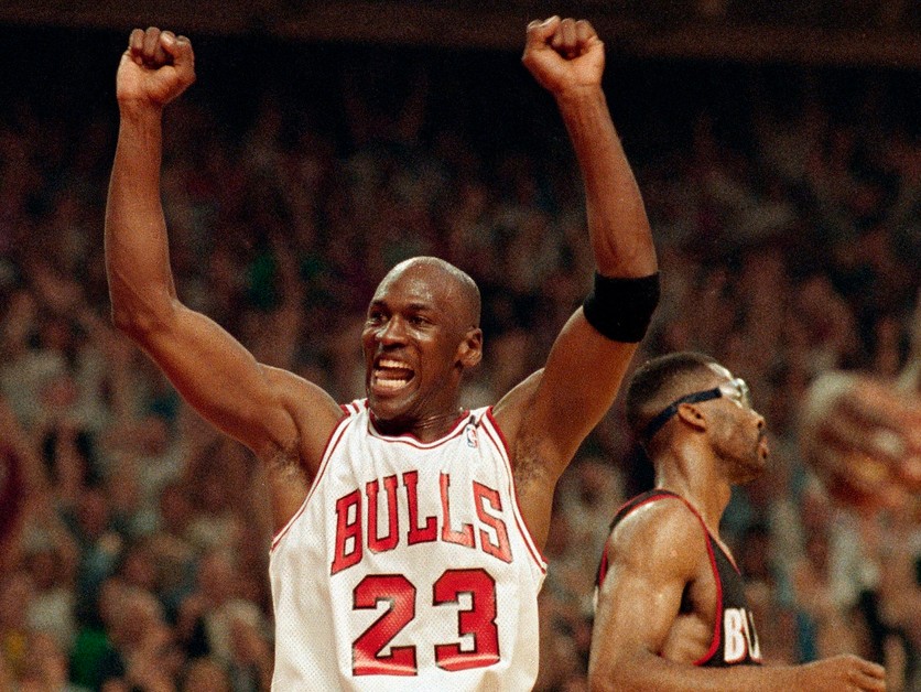 Michael Jordan v drese Chicago Bulls.