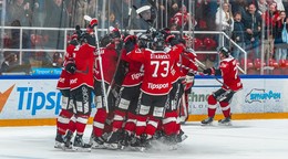 Hokejisti Banskej Bystrice sa tešia z  výhry