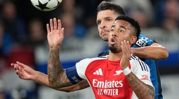 Arsenal's Gabriel Jesus, foreground, and Atalanta's Berat Djimsiti challenge for the ball during the Champions League opening phase soccer match between Atalanta and Arsenal at the Bergamo's stadium in Bergamo, Italy, Thursday, Sept. 19, 2024. (AP Photo/Antonio Calanni)

- XCHAMPIONSLEAGUEX