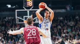 Vladimír Brodziansky v dueli proti Lotyšsku.