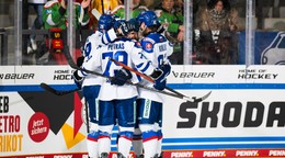 Radosť hráčov Slovenska počas zápasu Slovensko - Lotyšsko na Nemeckom pohári 2025.