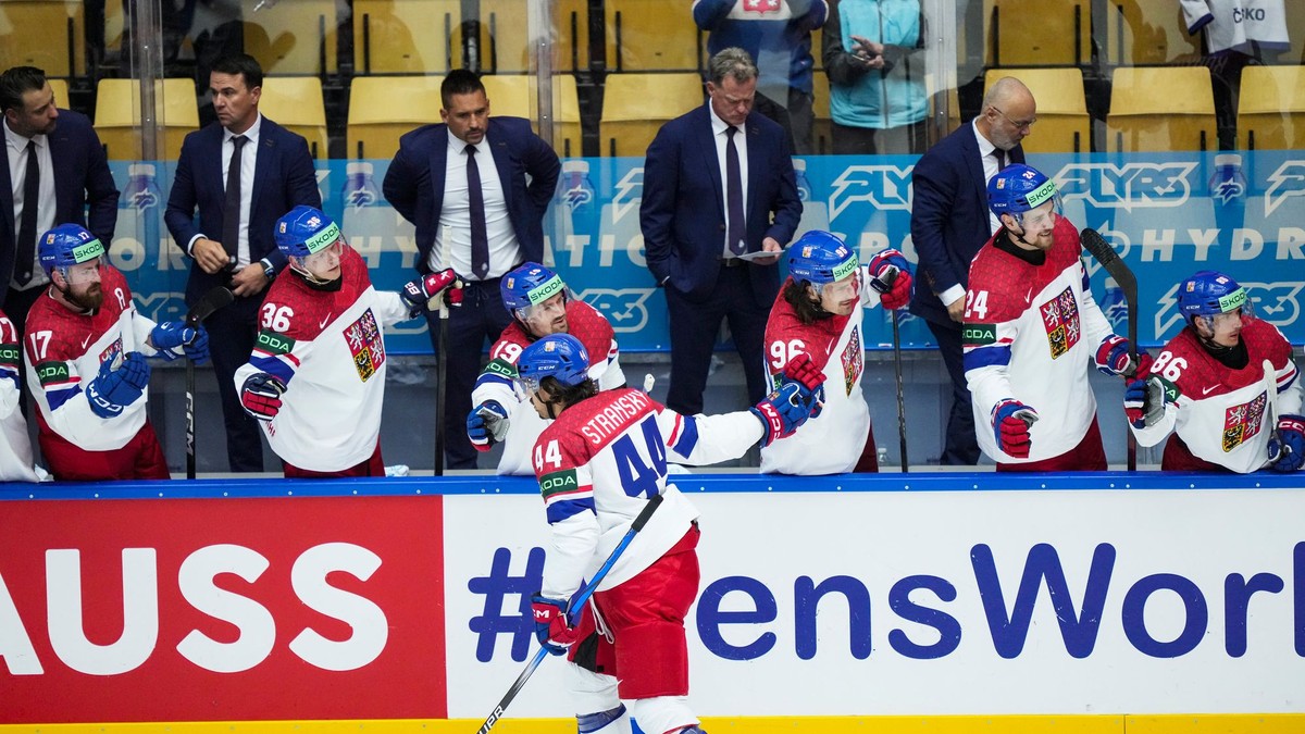 Matěj Stránský sa teší po strelenom góle v zápase Česko - Kazachstan v skupine B na MS v hokeji 2025.