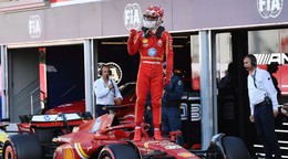 Charles Leclerc na Ferrari vyhral kvalifikáciu na Veľkú cenu Monaka 2024.