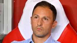 Domenico Tedesco na lavičke belgickej futbalovej reprezentácie. 