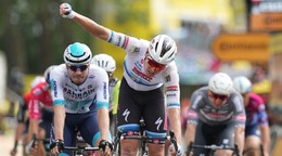 Tim Merlier z tímu Soudal Quick-Step vyhral 3. etapu na Tour de France 2025.