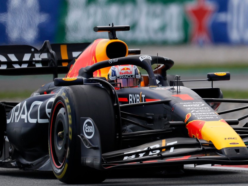 Max Verstappen na Red Bulle počas Veľkej ceny Španielska 2023.
