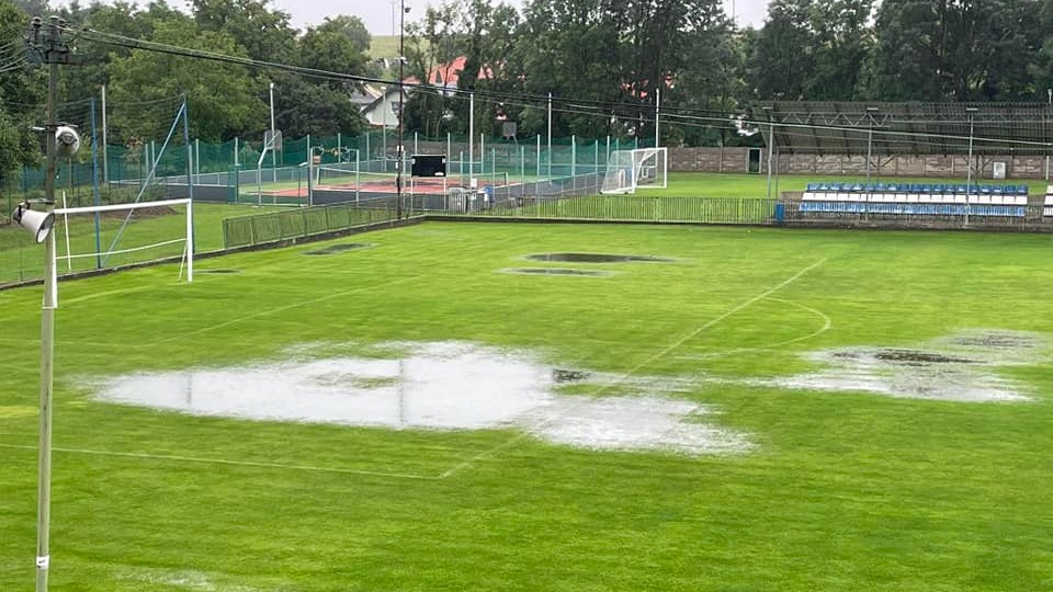Viacero zápasov sa pre nepriaznivé počasie nehralo (Slovnaft Cup, výsledky)