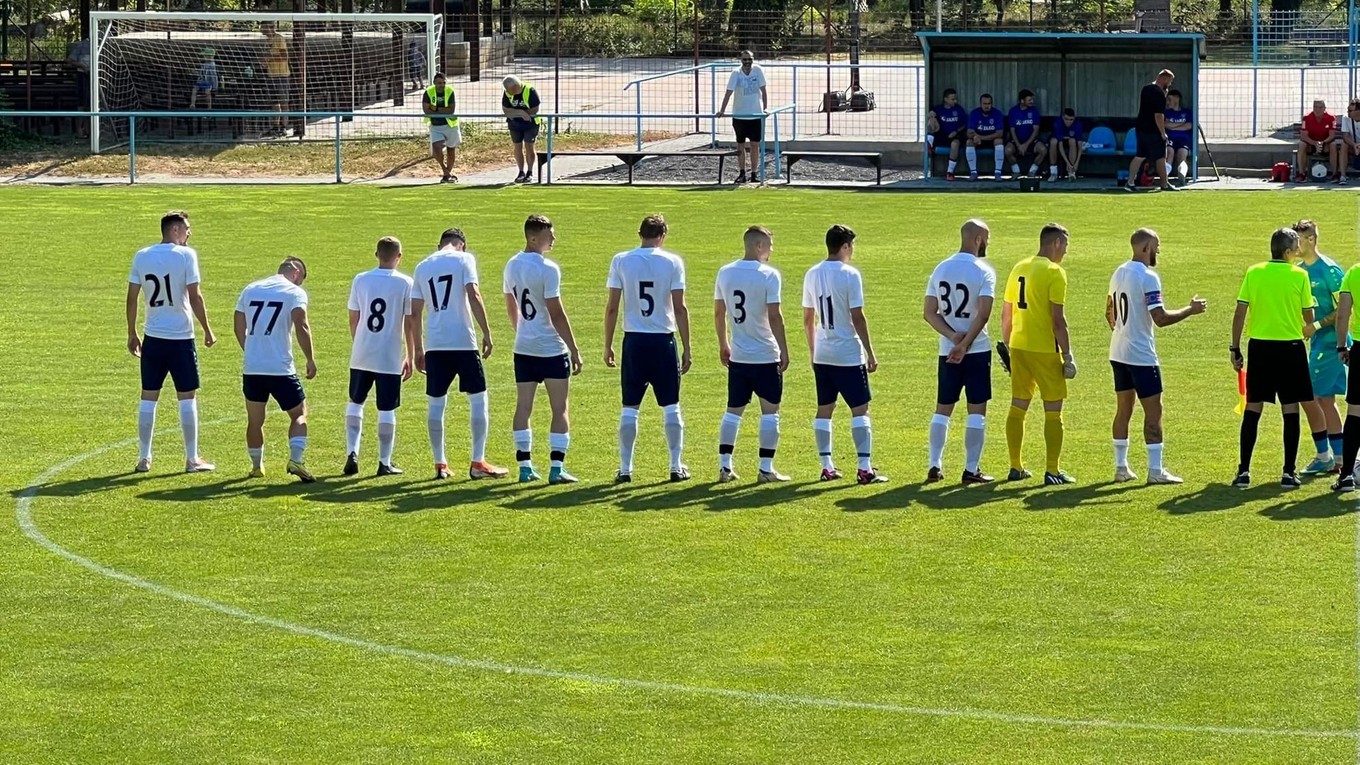 Futbalisti MŠK Kráľová pri Senci.