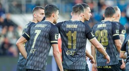 Jakub Uhrinčať v drese HC Hradec Králové