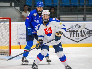 Momentka zo zápasu Slovensko - Taliansko v rámci IIHF European Cup of Nations 2026.