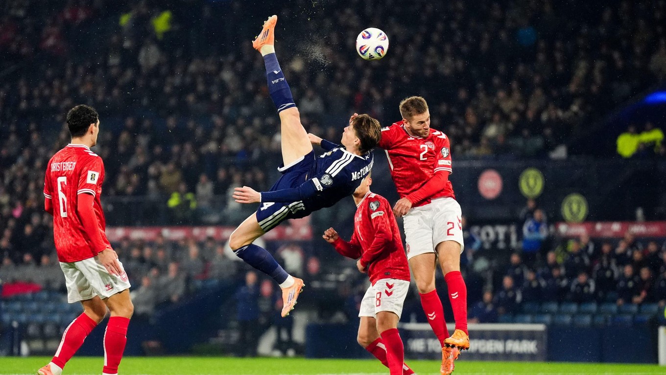 Scott McTominay a jeho gól nožničkami