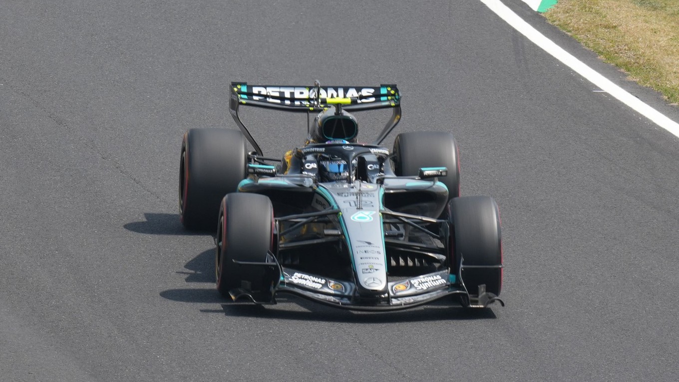 Kimi Antonelli v Mercedese.