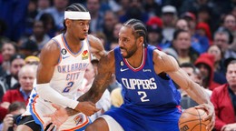 Kawhi Leonard v zápase s Oklahomou.
