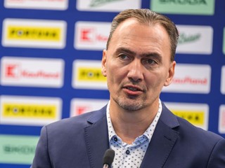 Na snímke prezident Slovenského zväzu ľadového hokeja (SZĽH) Miroslav Šatan.