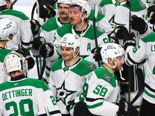 Hokejisti Dallasu Stars sa tešia z výhry po zápase zámorskej NHL.