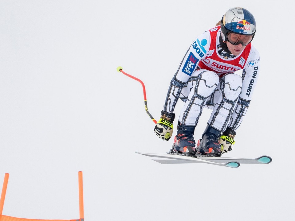 Česká lyžiarka Ester Ledecká počas tréningu zjazdu v St. Moritzi. 