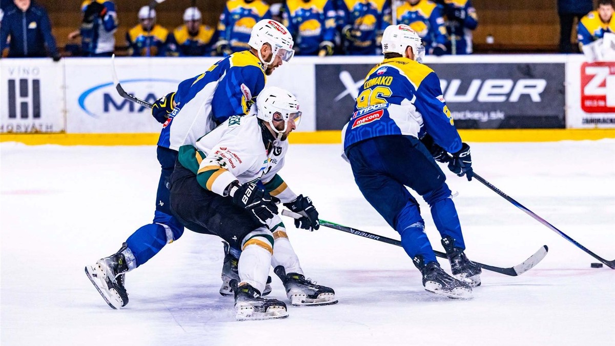 Fotka zo zápasu HC 19 Humenné - HK Skalica.