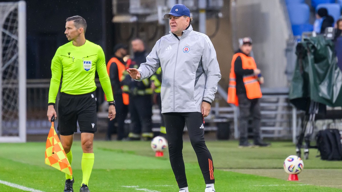 Zmeniť trénera a vedenie, kričali fanúšikovia. Je to neakceptovateľné, reagoval Weiss mladší