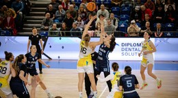 Momentka zo zápasu Piešťany - Slovan.