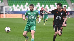 Martin Regáli (Prešov) a Lukáš Endl (Ružomberok) v zápase 4. kola nadstavbovej časti futbalovej Niké ligy v skupine o udržanie sa.