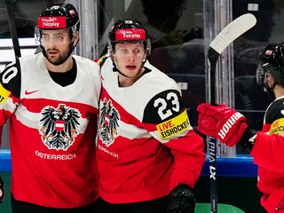 Marco Rossi (v strede)