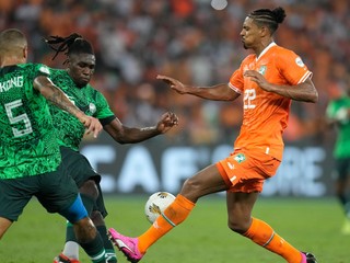 Fotka z finálového zápasu Nigéria - Pobrežie Slonoviny.