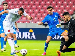 Šanca útočníka Ivana Schranza v priateľskom zápase Slovensko - Izrael.