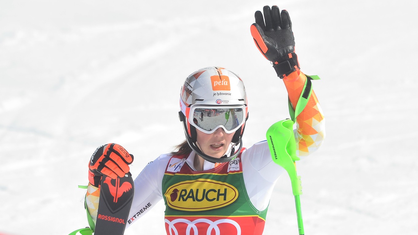 Petra Vlhová po slalome v Courchevel/Méribel 2022.