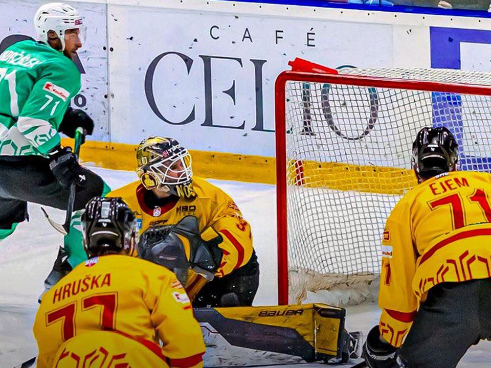 Momentka zo zápasu Skalica - Topoľčany.