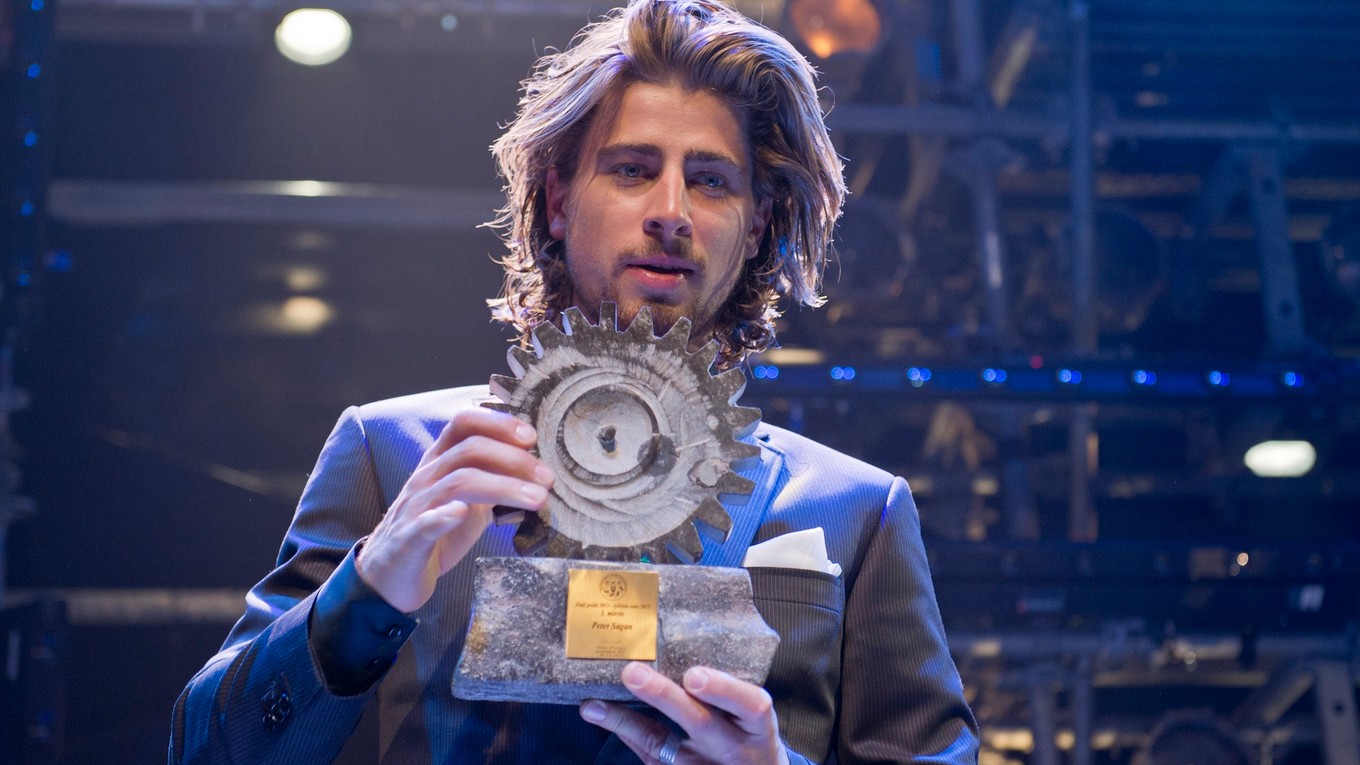 Peter Sagan s ocenením Zlatý pedál.