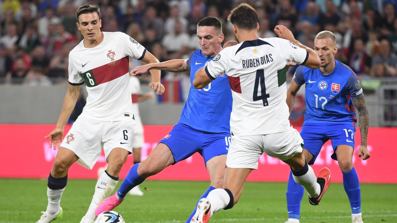 Momentka zo zápasu Slovensko - Portugalsko