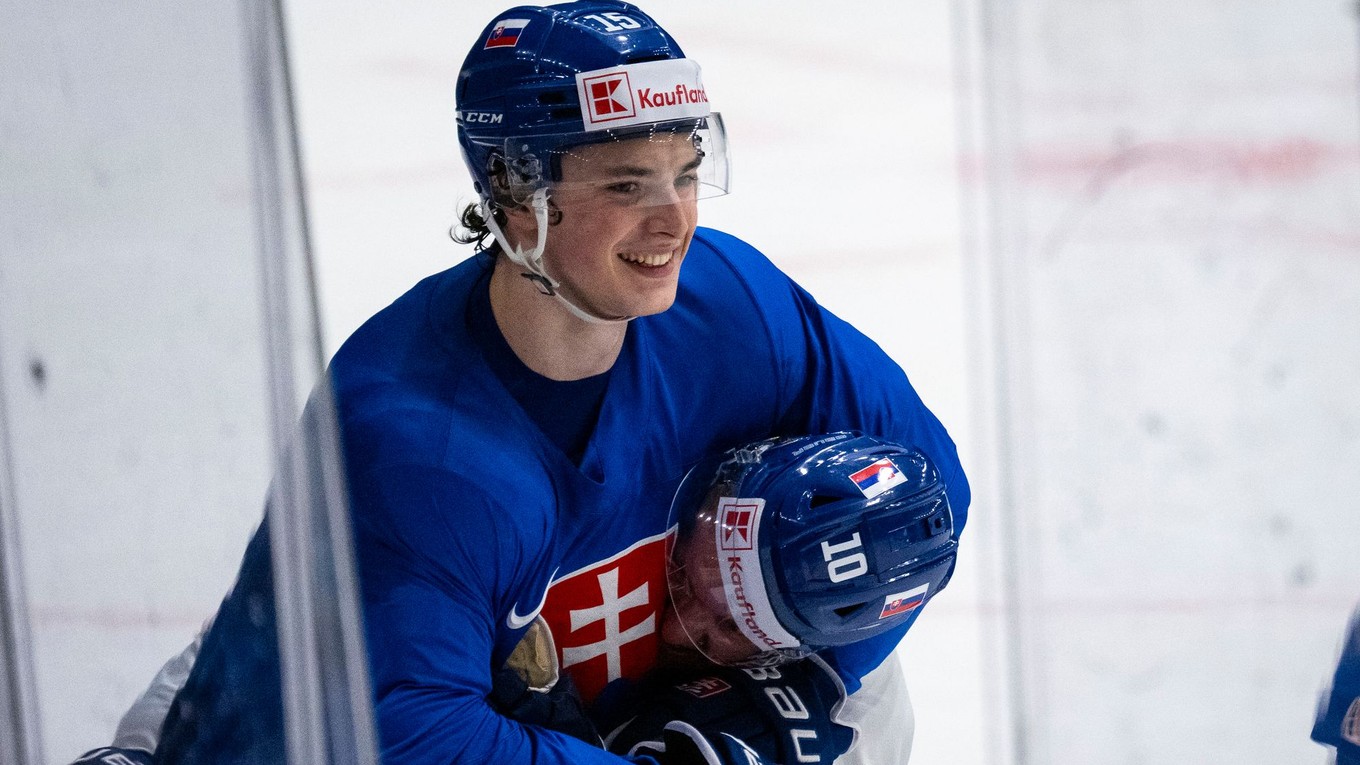  Dalibor Dvorský a Adam Sýkora počas tréningu na MS v hokeji 2025