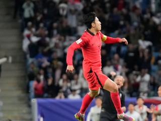 Heung-Min Son sa teší po strelenom góle v predĺžení zápasu Austrália - Južná Kórea vo štvrťfinále Ázijského pohára 2023.