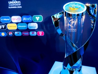 Trofej pre víťaza ME vo futbale do 21 rokov 2025 (EURO U21 2025).