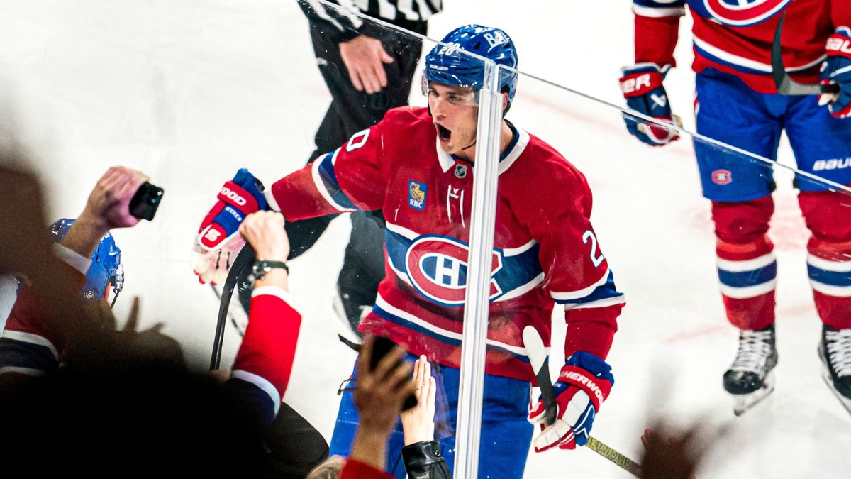 Juraj Slafkovský v zápase NHL Montreal Canadiens - Toronto Maple Leafs.