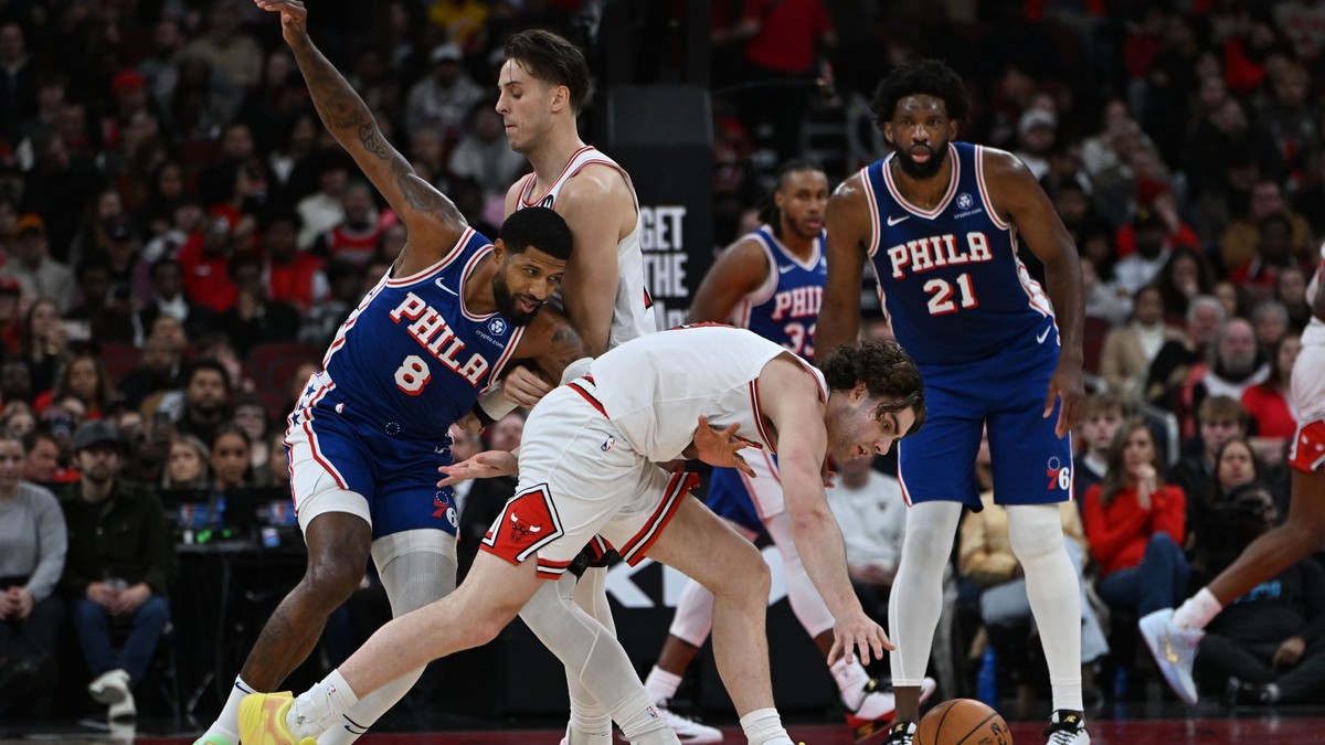 Momentka zo zápasu Chicago - Philadelphia.