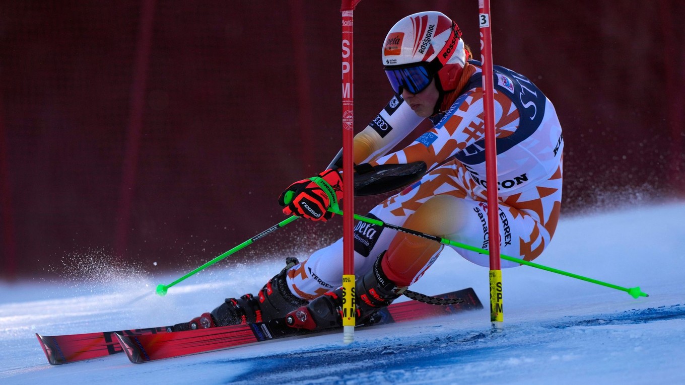 Online prenos: Petra Vlhová dnes ide 1. kolo obrovského slalomu v Tremblante. 