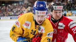 Momentka zo zápasu Davos - Kanada počas prestížneho Spenglerovho pohára.