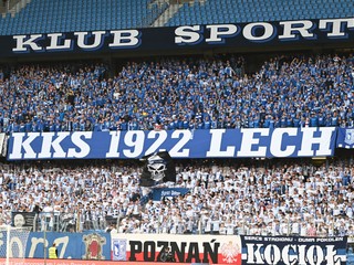 Fanúšikovia Lechu Poznaň v zápase 3. predkola Konferenčnej ligy (EKL).