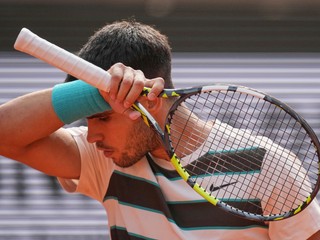 Carlos Alcaraz vo finále Roland Garros 2025.