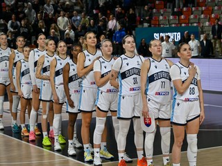 Tím ženskej basketbalovej reprezentácie SR pred zápasom kvalifikácie ME 2027.