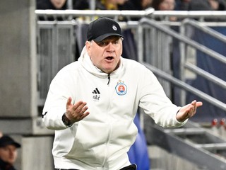 Na snímke tréner Vladimír Weiss.
