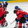 Momentka zo zápasu Kanada - USA počas ZOH 2026.
