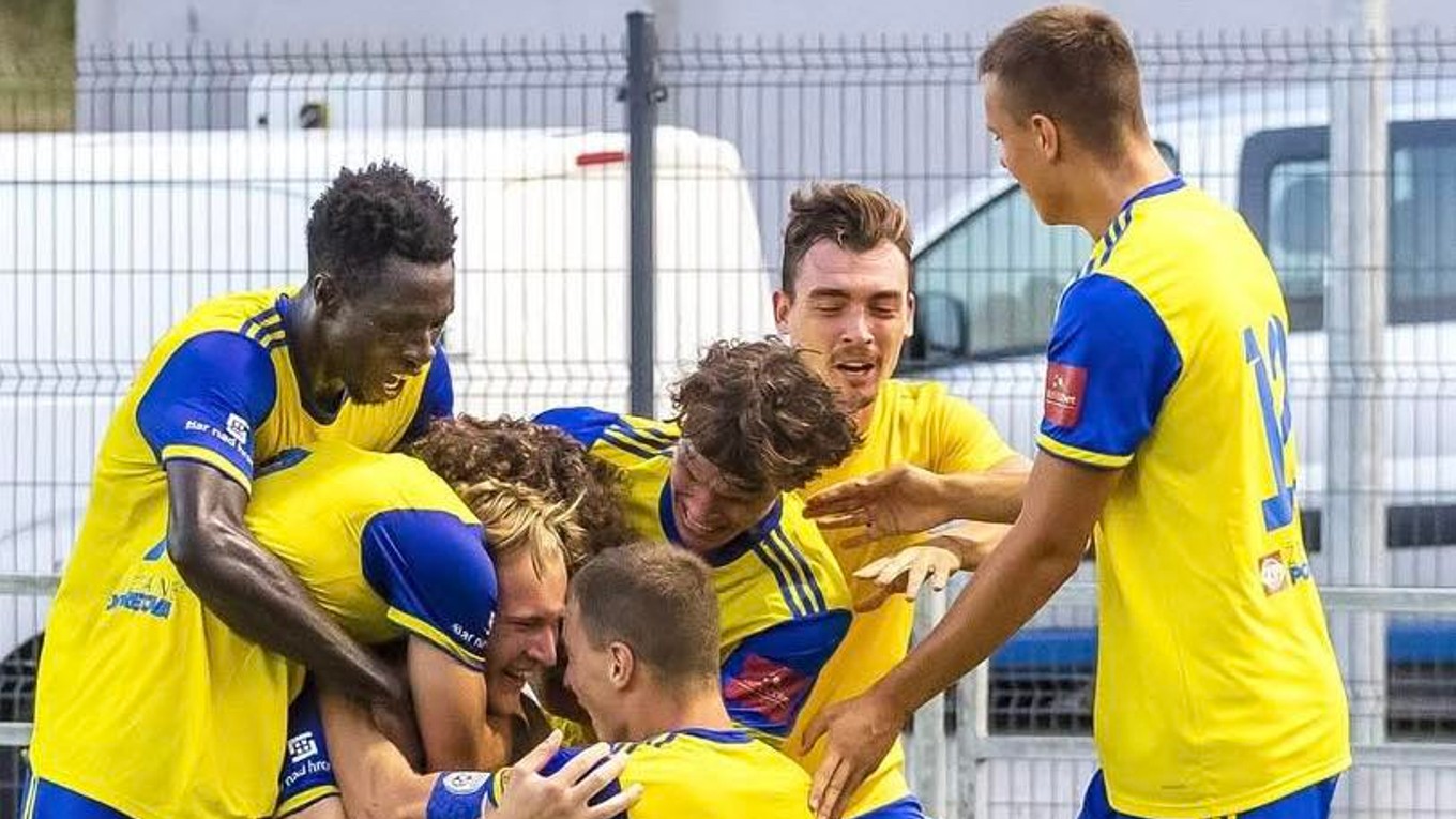 Futbalisti FK Pohronie.